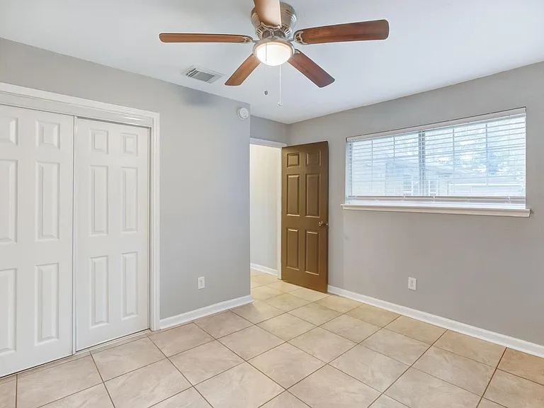 11511 Grapewood Ct — Photo 17