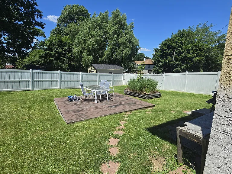Old York Rd — Photo 14