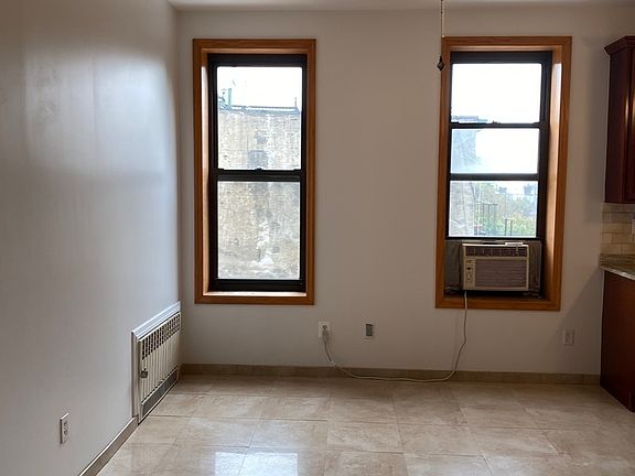 4th image of 219 Prospect Park W #3