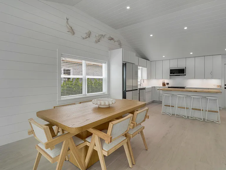 2443 E Edgewater Dr — Photo 19