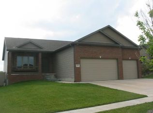 1331 N 95th St, Lincoln, NE 68505