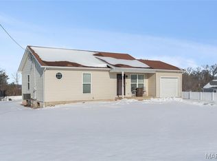 5105 Scarlett Ohara Ln, Villa Ridge, MO 63089