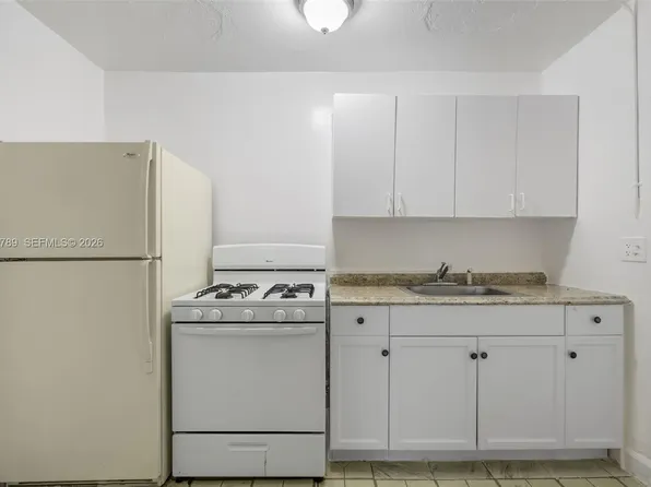 126 SW 18th Ave, Miami, FL