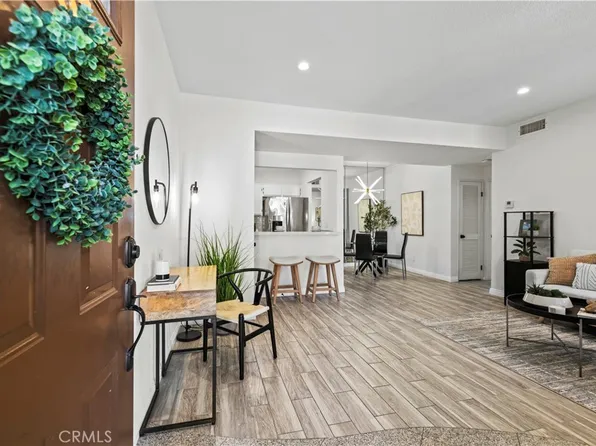 24143 Del Monte Dr Unit 281, Santa Clarita, CA 91355