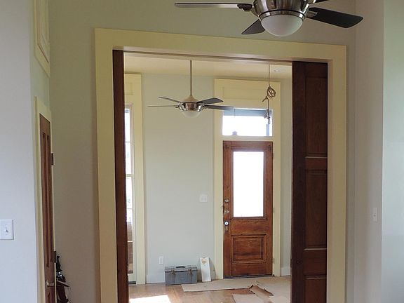 4th image of 3921B Saint Claude Ave