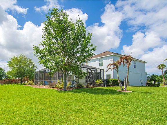 4th image of 655 Valencia Cir SW