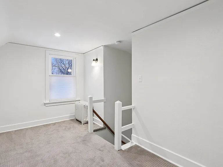 4042 N Downer Ave #4044 — Photo 29