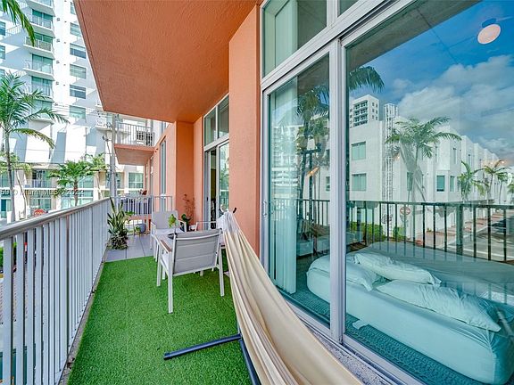 3rd image of 2100 Van Buren St APT 220