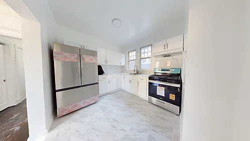 185 Saint Pauls Ave #2 Photo 1