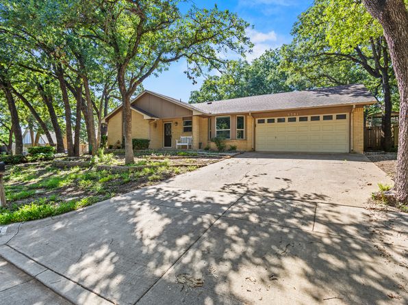 5301 Bright Star Trl, Arlington, TX 76017