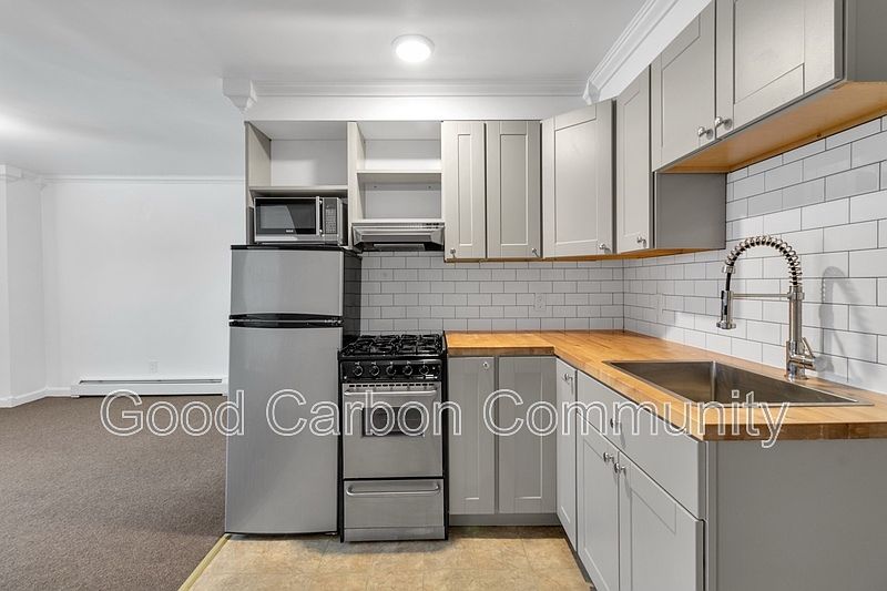 1st image of 1725 Grand Island Blvd #2