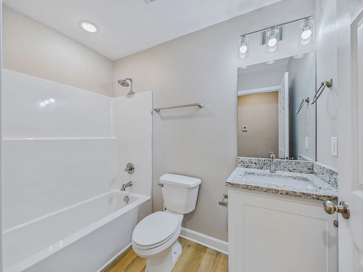 1718 S Brown St — Photo 2