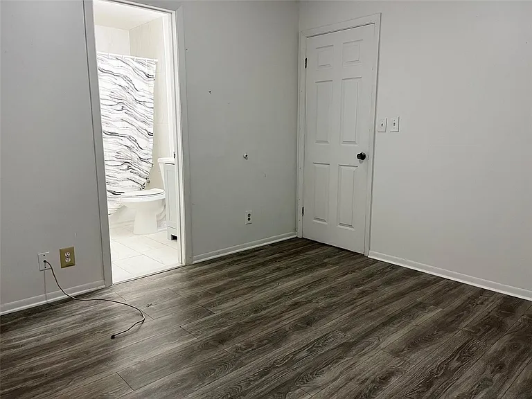 4135 NW 88th Ave #201 — Photo 8