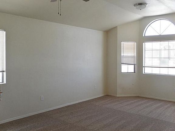 2nd image of 177 Kite Ct