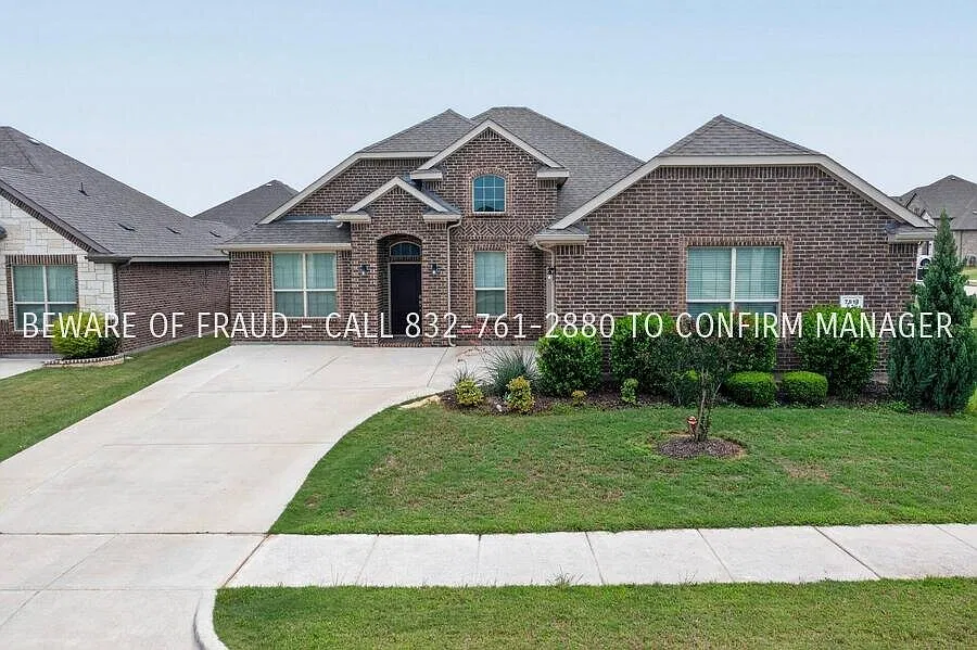Gorgeous 4/2 in Highcroft Estates! — Photo 4
