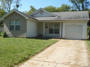 10109 Earl Dr, Saint Louis, MO