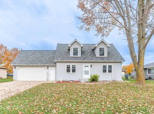 527 W Mill St, Capac, MI