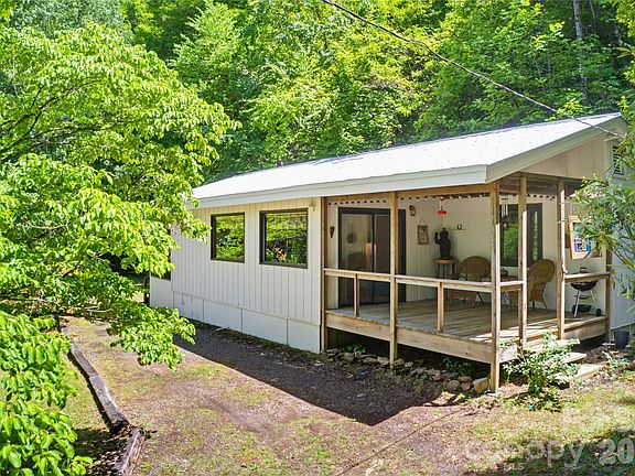 5th image of 223 Little Cove Rd