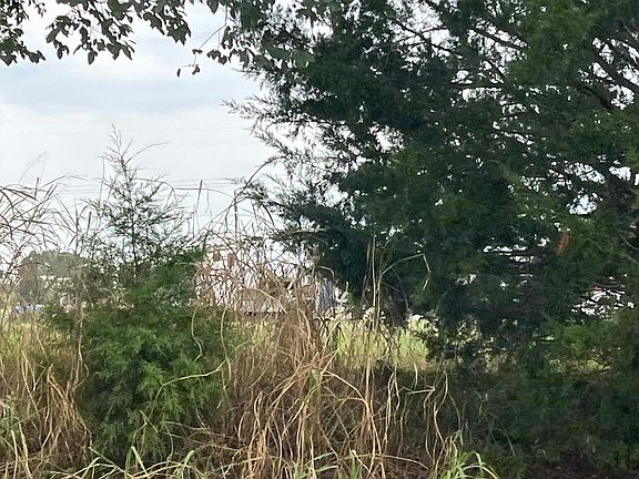 3rd image of 22211 W Skelly Rd