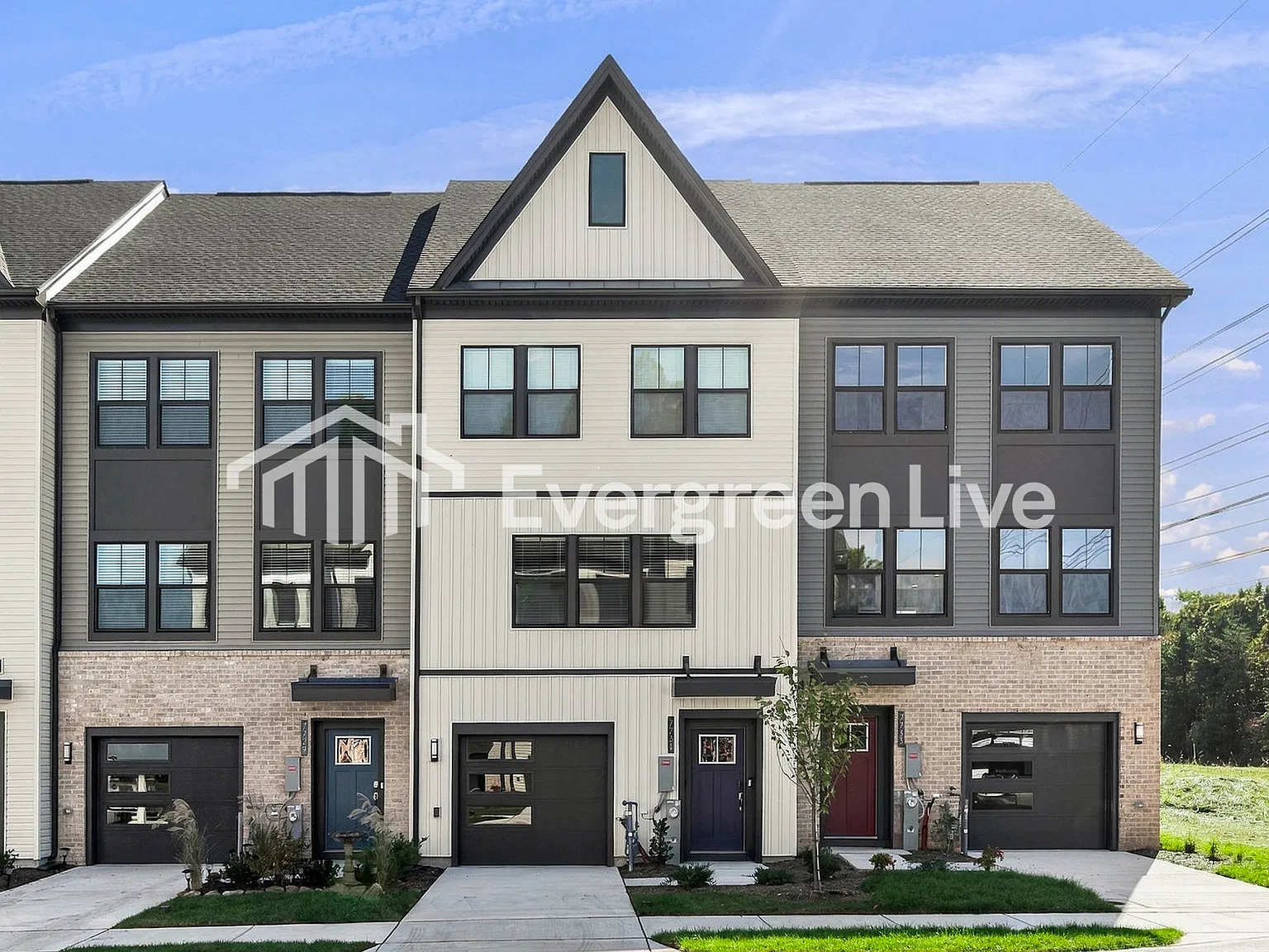 3 bed, 2.5 bath, 2043 sqft, $2,995 — Photo 1