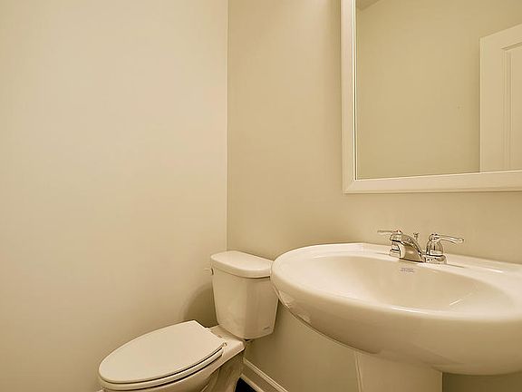 5th image of 1209 Lois Allen Dr