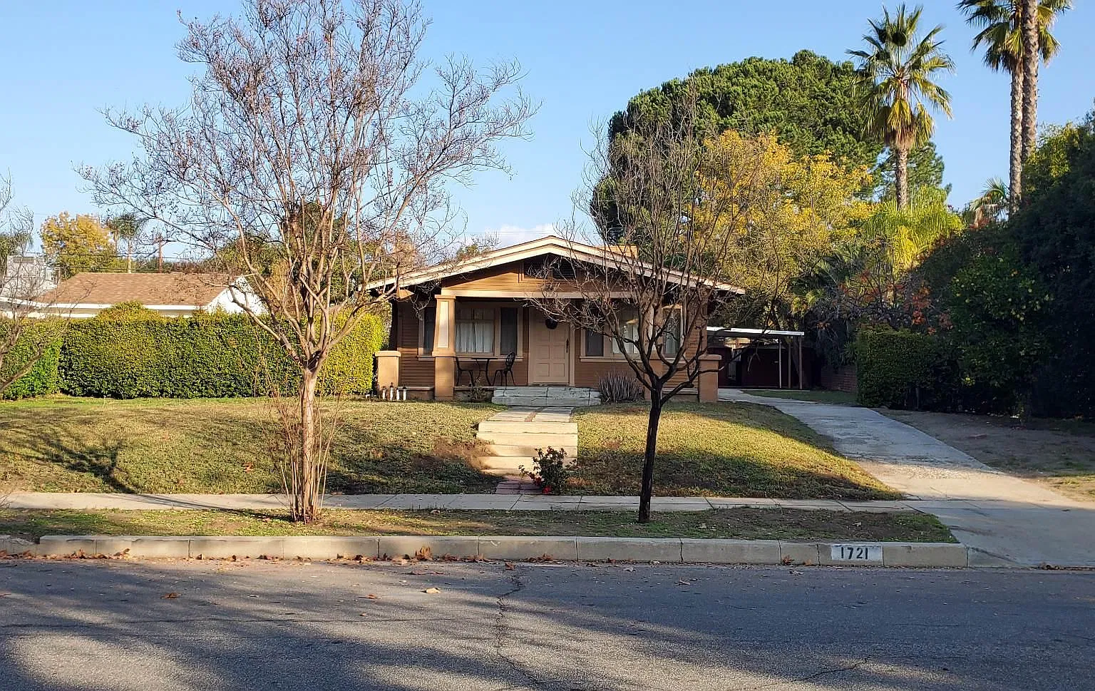 1721 Camulos Ave — Photo 2