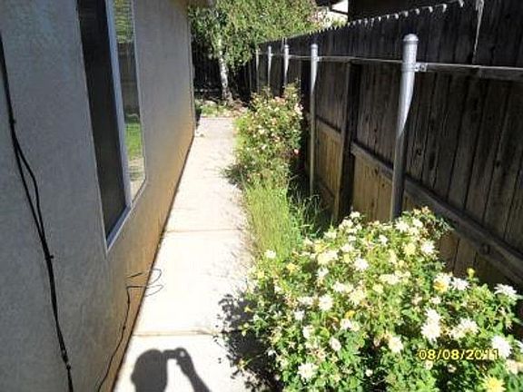 2nd image of 2204 Fairchild Dr