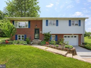 1253 Rebert Dr, Mechanicsburg, PA 17055
