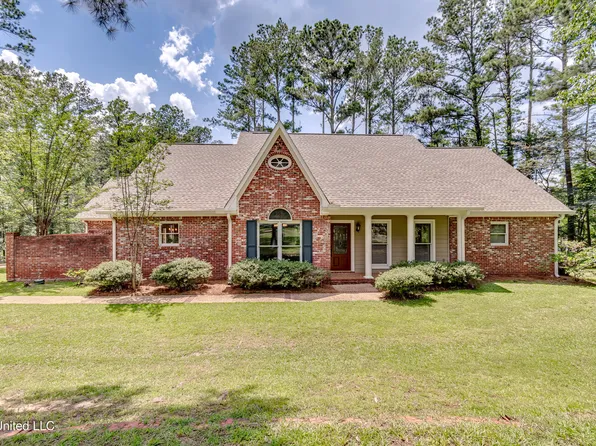 209 Lake Terrace Pl, Brandon, MS 39047