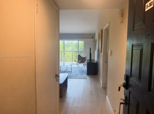 8721 Wiles Rd APT 303, Pompano Beach, FL 33067