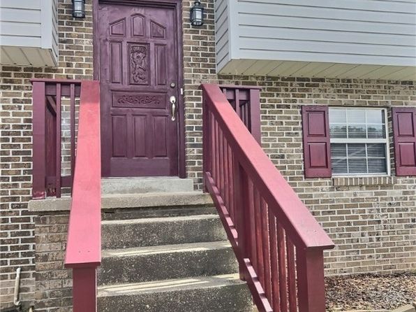 197 Berry Hills Dr, Winfield, WV 25213