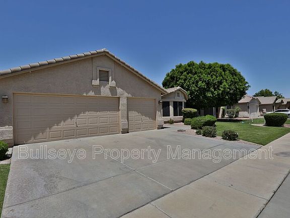 2nd image of 4910 S Rosemary Dr
