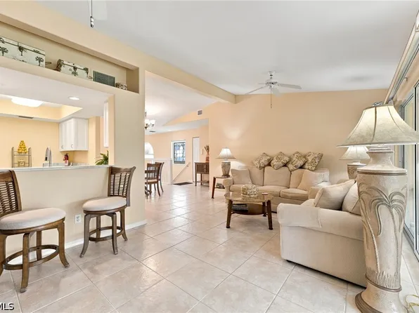 13191 Oakmont Dr APT 4, Fort Myers, FL 33907