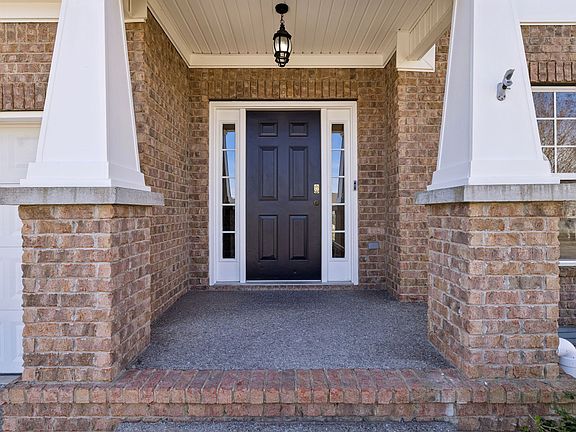 3rd image of 197 Claybrook Ln