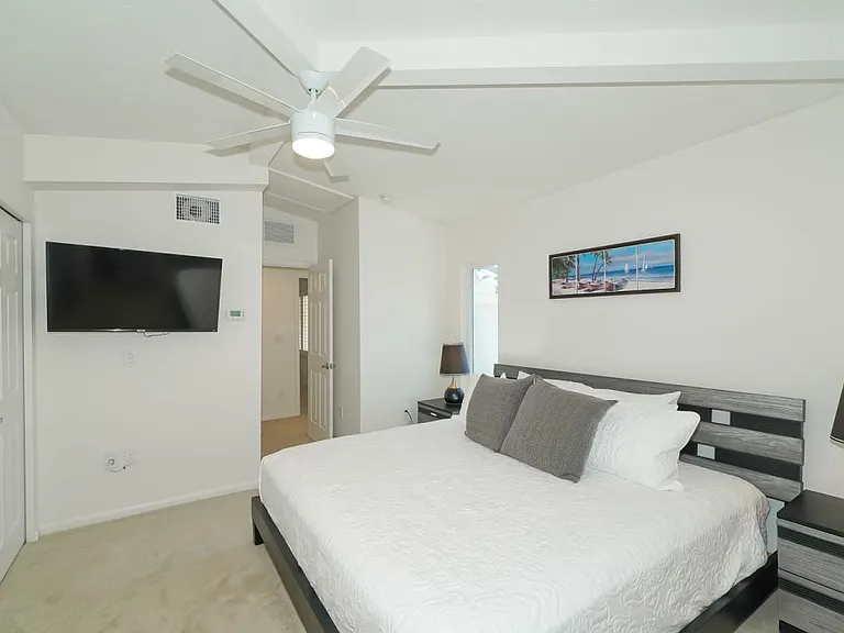 228 Van Buren Dr — Photo 16