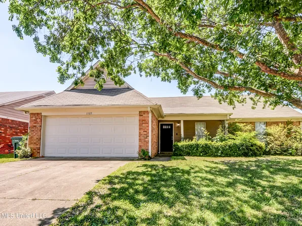 1105 Parkview Cir S, Southaven, MS 38671