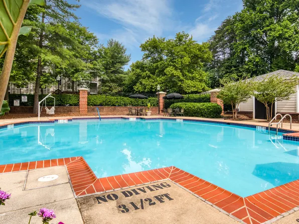 Beacon Place at Kentlands