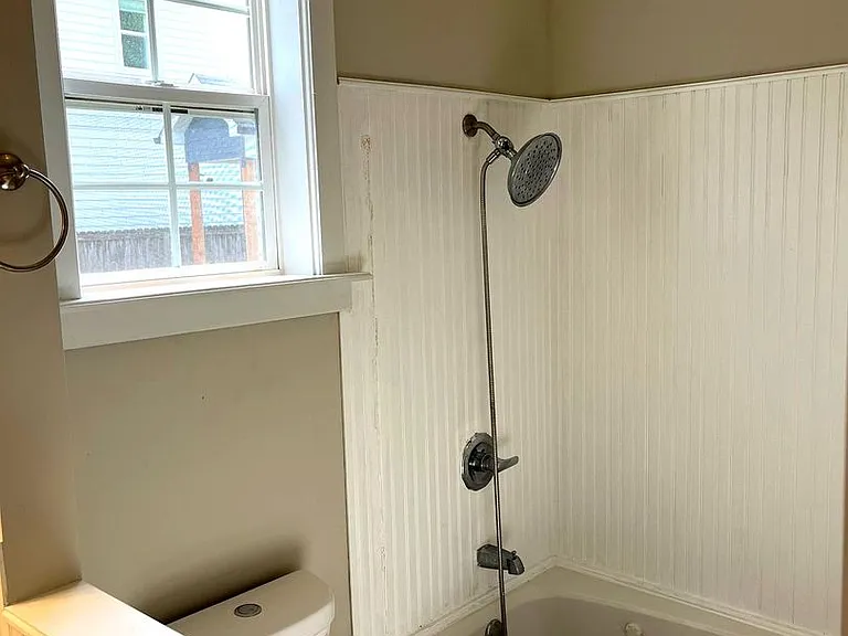 4805 Illinois Ave — Photo 13