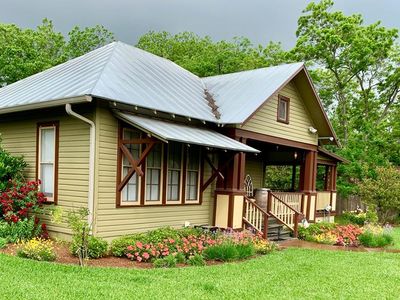 514 W College St, Fredericksburg, TX, 78624