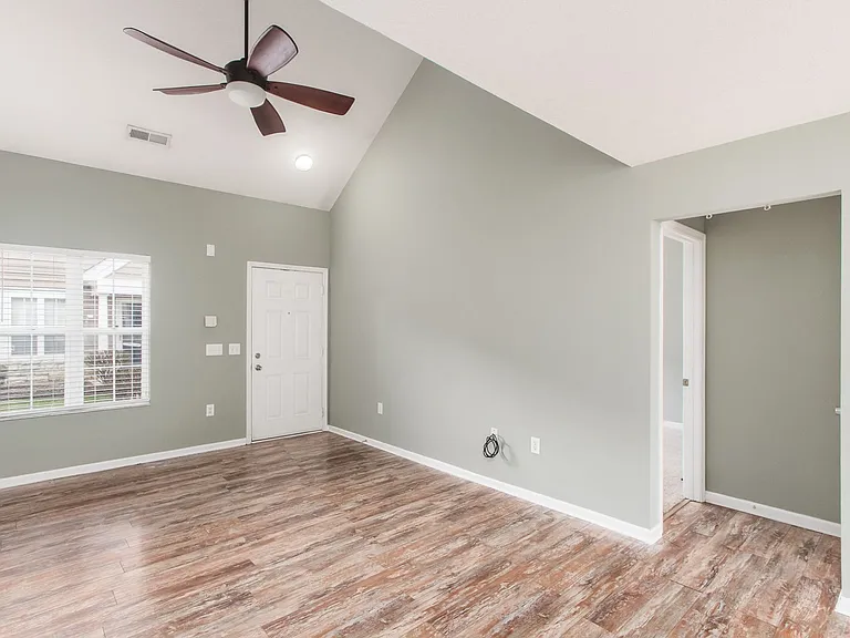 372 Dysar Run Dr — Photo 8