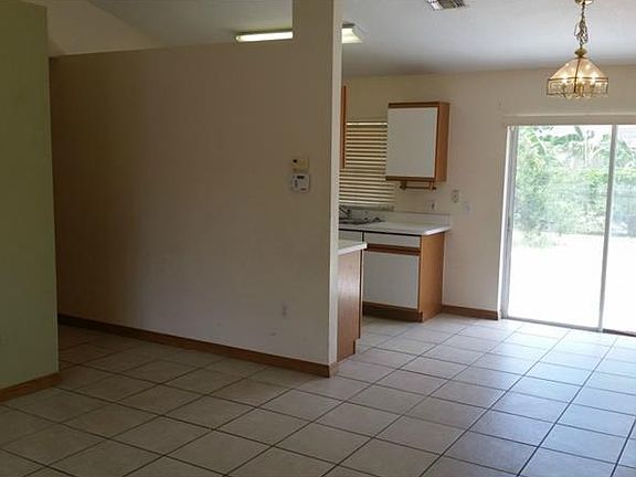 4th image of 101 Pansy Ct