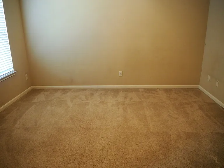 28607 Green Hedge Dr — Photo 27