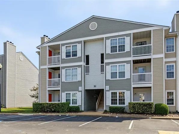1863 Chantilly Ct, Virginia Beach, VA 23451