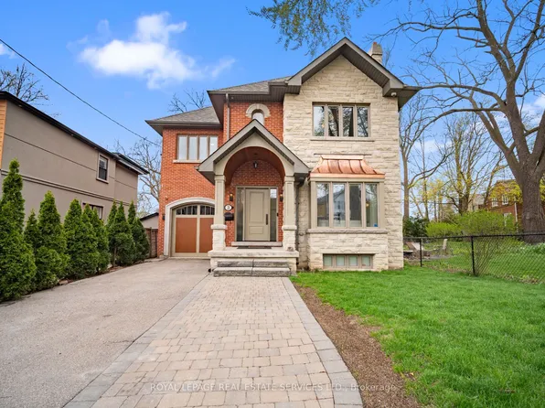 3 Donnybrook Ln, Toronto, ON M9A 2V2