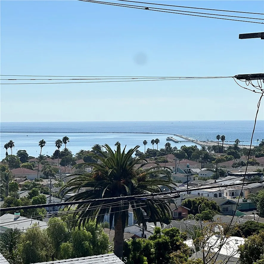 2 bed, 950 sqft, $3,475 — Photo 4