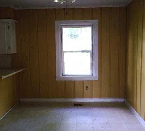5th image of 1122 Chestnut St