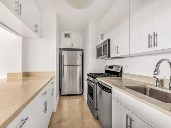 30 West 63rd Street image 4 of 8