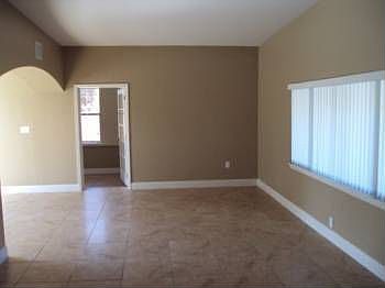 1st image of 1832 Willow Ln