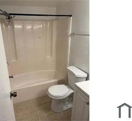 2700 Park Windsor Dr #713 — Photo 7