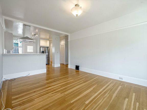 4th image of 505 Cabrillo St